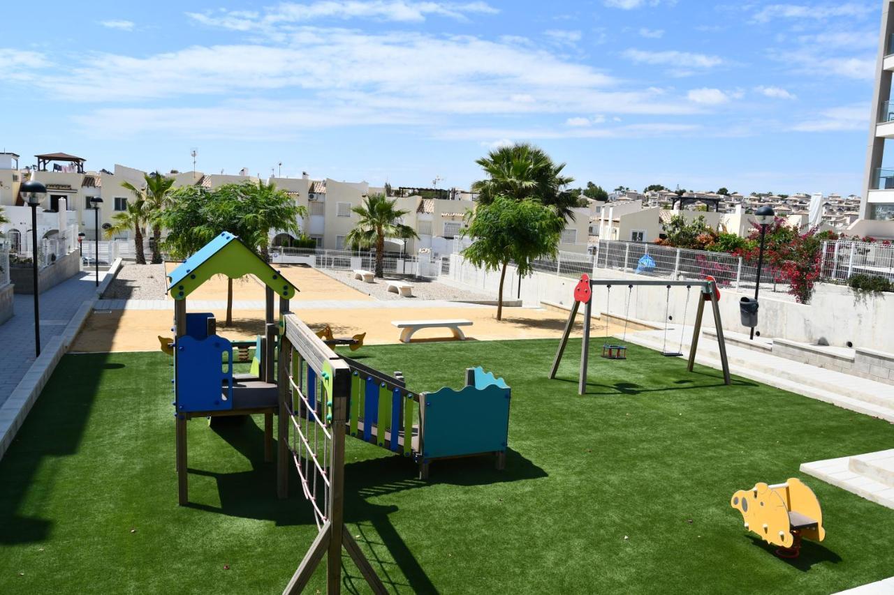 Luxurious Flat & Private Rooftop In Villamartin Orihuela Costa Dehesa de Campoamor  Exterior foto